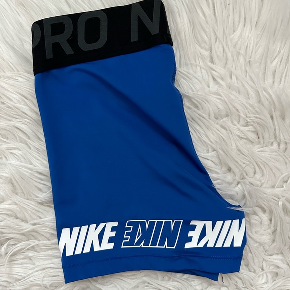 Nike Pro Blue Shorts XSmall - Picture 2 of 3